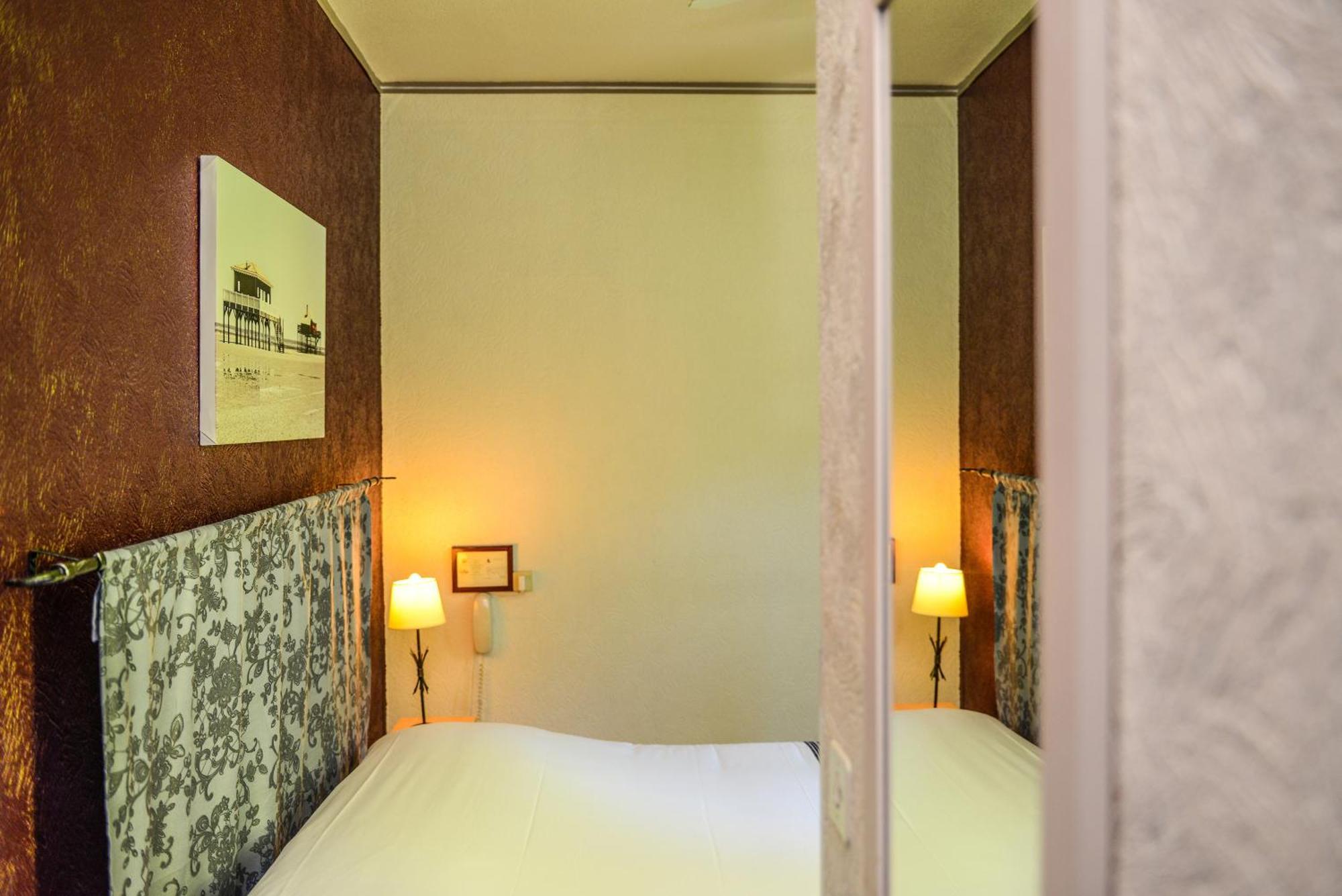 Logis Hostellerie Du Neez Gan الغرفة الصورة