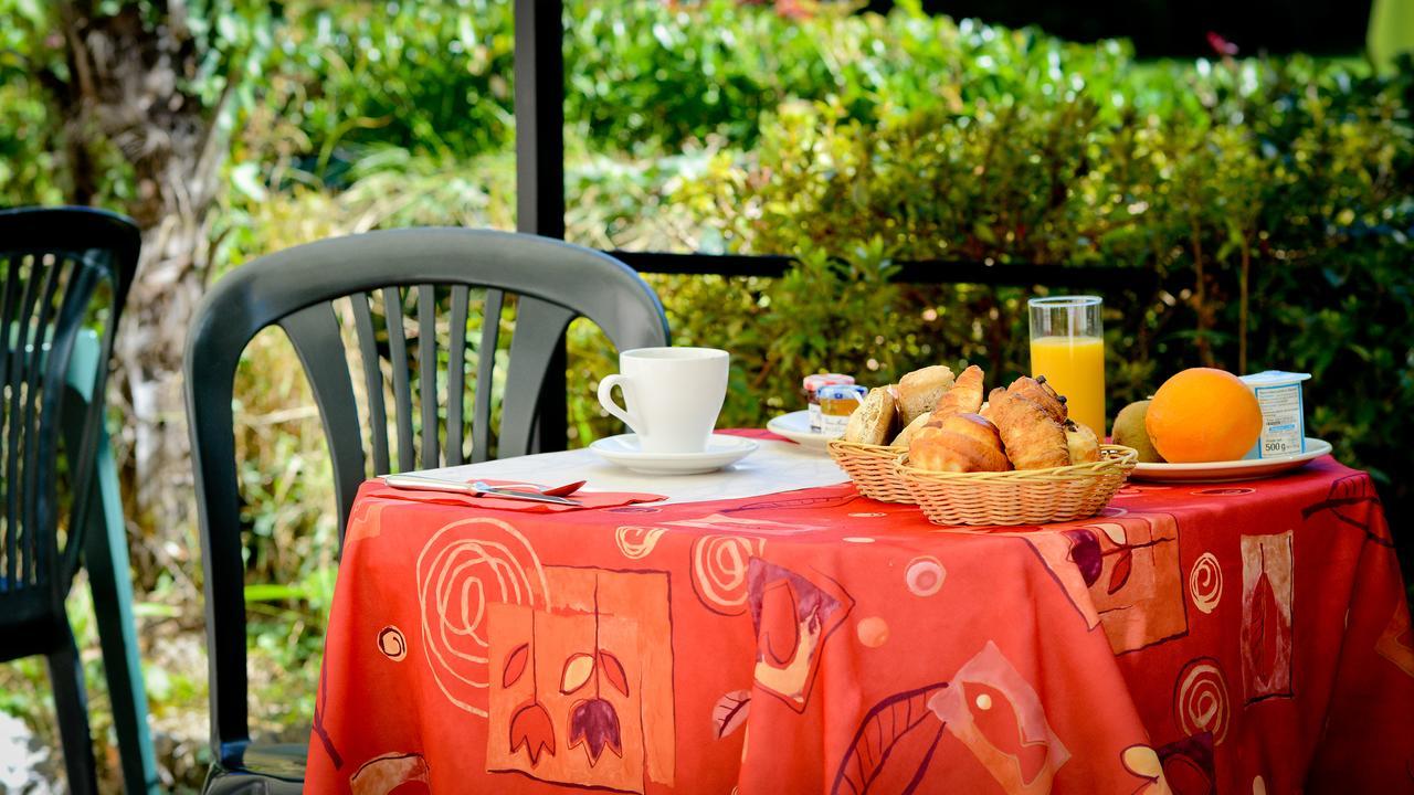 Logis Hostellerie Du Neez Gan المظهر الخارجي الصورة