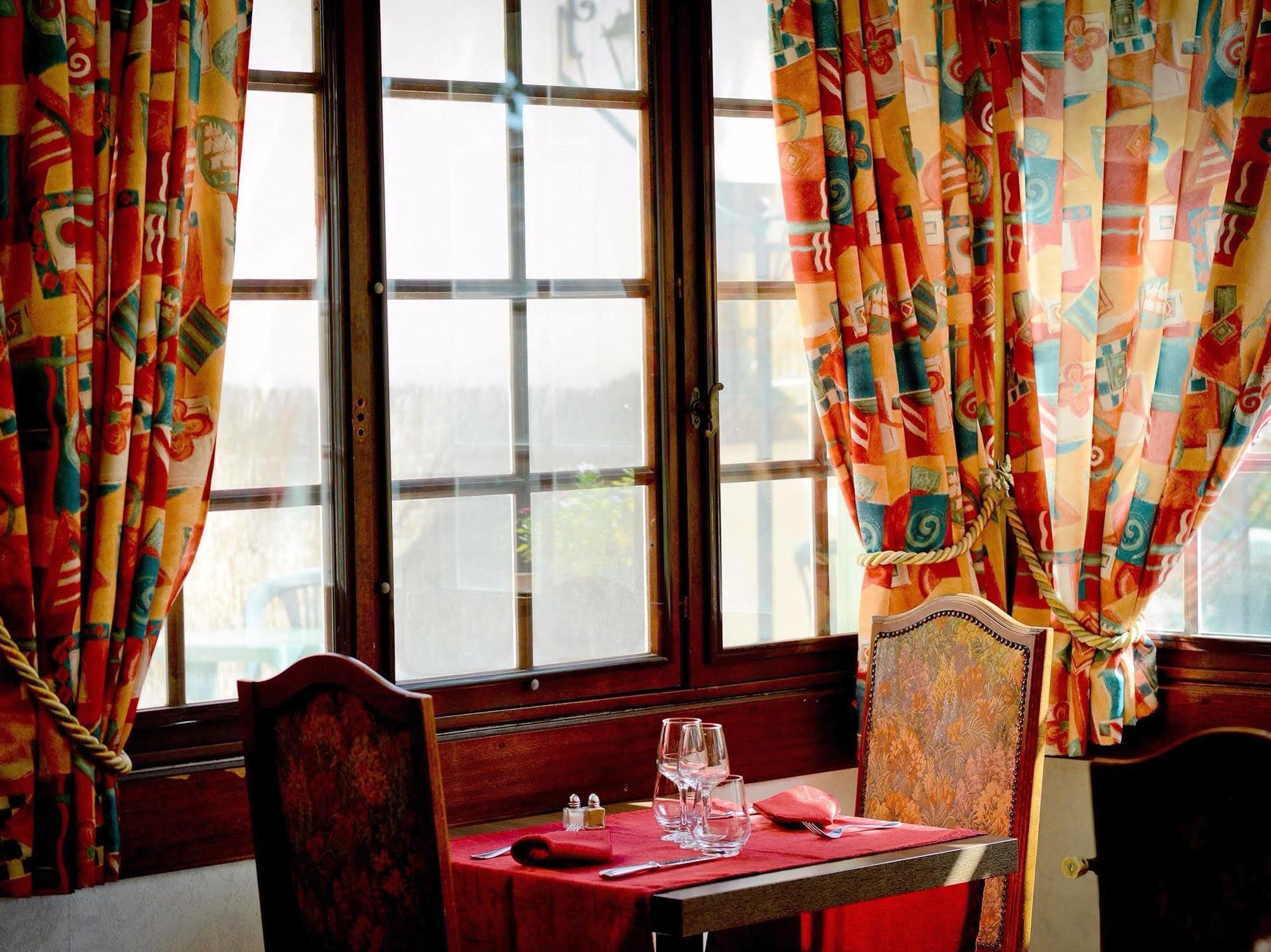Logis Hostellerie Du Neez Gan المظهر الخارجي الصورة