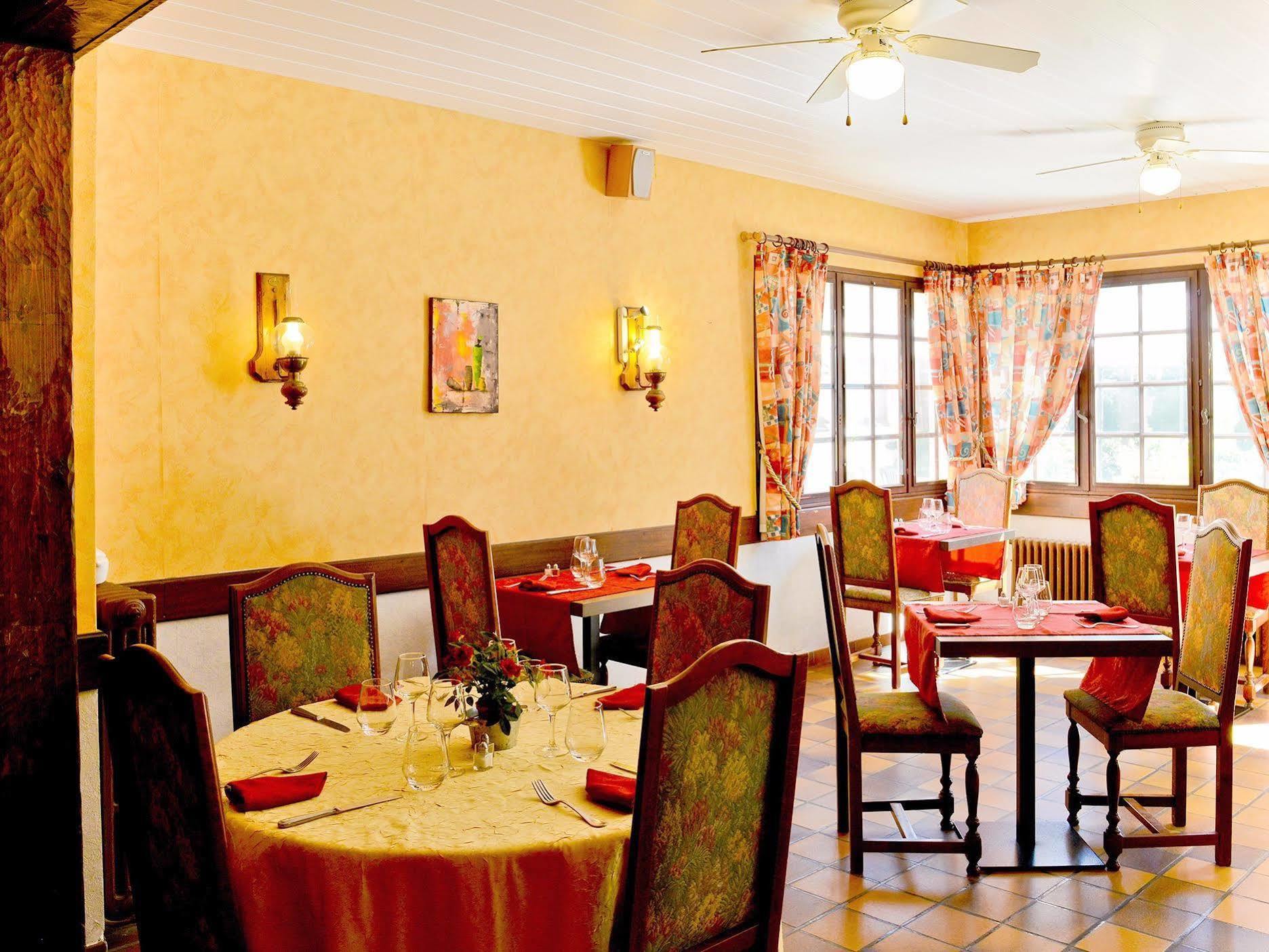 Logis Hostellerie Du Neez Gan المظهر الخارجي الصورة